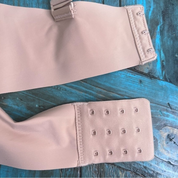 Knix Evolution Bra Size 5 (38C, 38D, 40C) - Picture 5 of 7